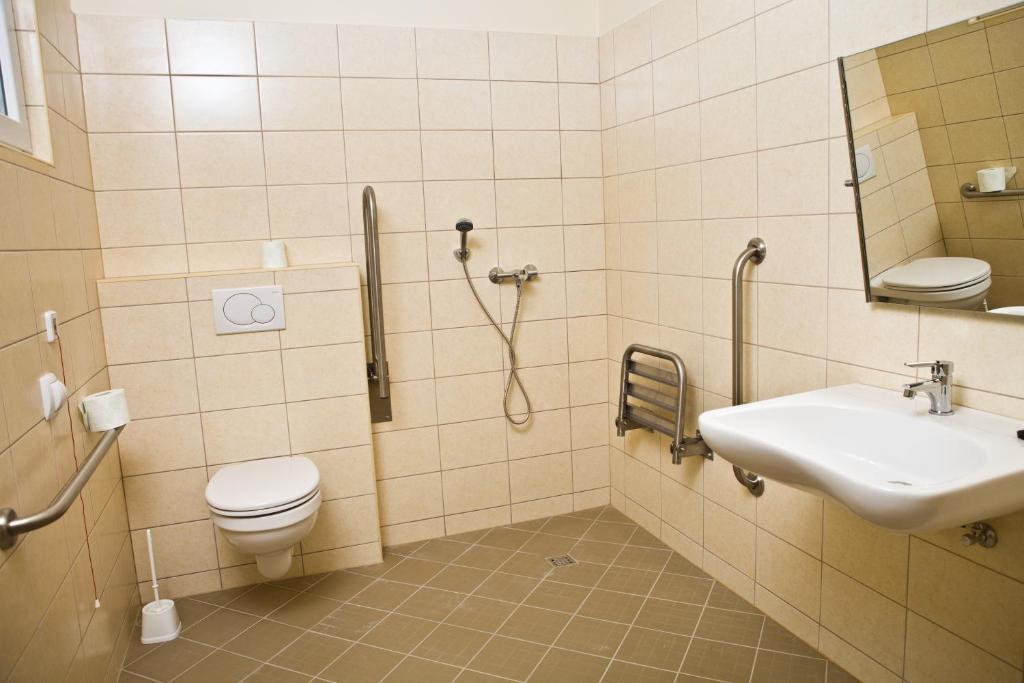 Balaton Eldorado Camping Hotel Badacsonytördemic Стая снимка