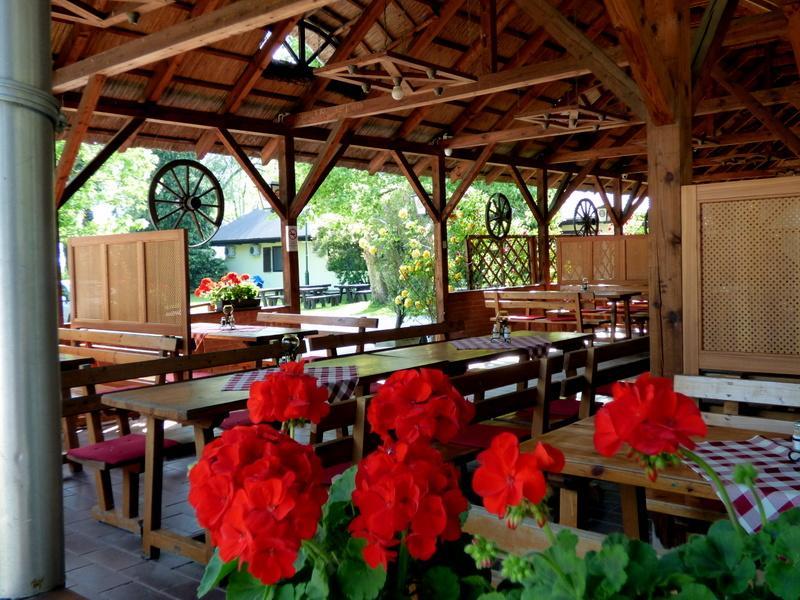 Balaton Eldorado Camping Hotel Badacsonytördemic Екстериор снимка