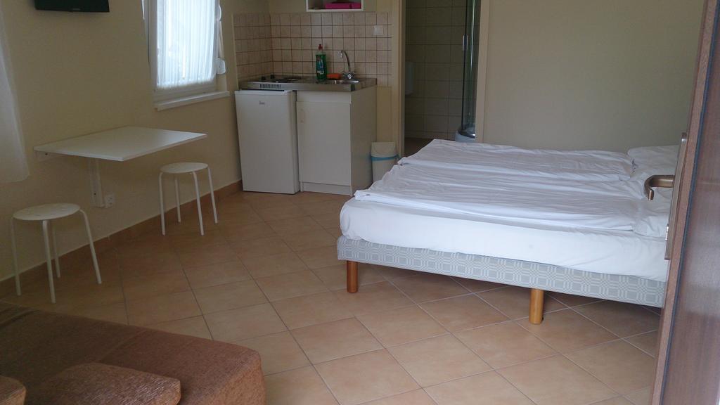 Balaton Eldorado Camping Hotel Badacsonytördemic Екстериор снимка